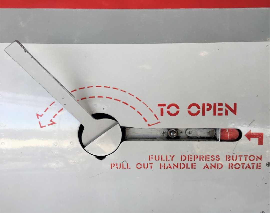 türöffner – einfaches und bequemes öffnen von türen mit unseren hochwertigen türöffnern. ideal für zuhause und büro.