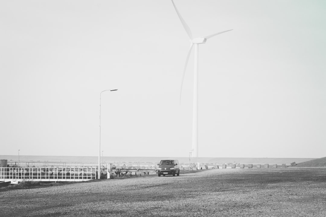 entdecken sie private windturbinen zur nachhaltigen und kosteneffizienten energieerzeugung für ihr zuhause. umweltfreundliche technologie für ihre eigene stromversorgung.