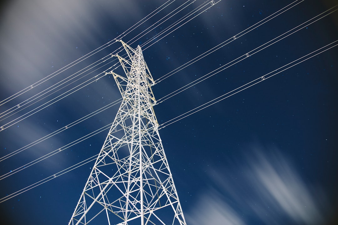 berechnung der elektrischen leistung: anleitung zur bestimmung von spannung, stromstärke und leistung in elektrischen schaltkreisen.